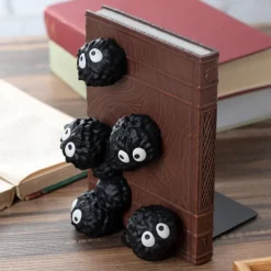 Maison Ghibli Book stand Kurosuke - My Neighbour Totoro