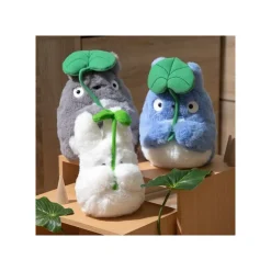 Maison Ghibli Nakayoshi Plush Big Totoro with leaf - My Neighbor Totoro
